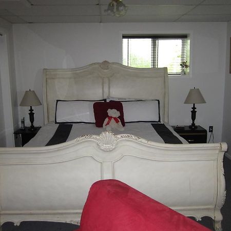 Casey'S Bed & Breakfast Whitehorse Rom bilde