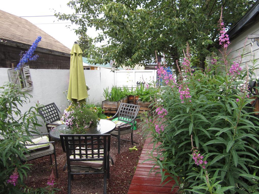 Casey'S Bed & Breakfast Whitehorse Rom bilde