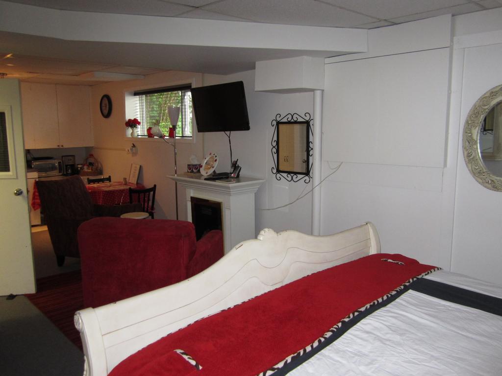 Casey'S Bed & Breakfast Whitehorse Rom bilde